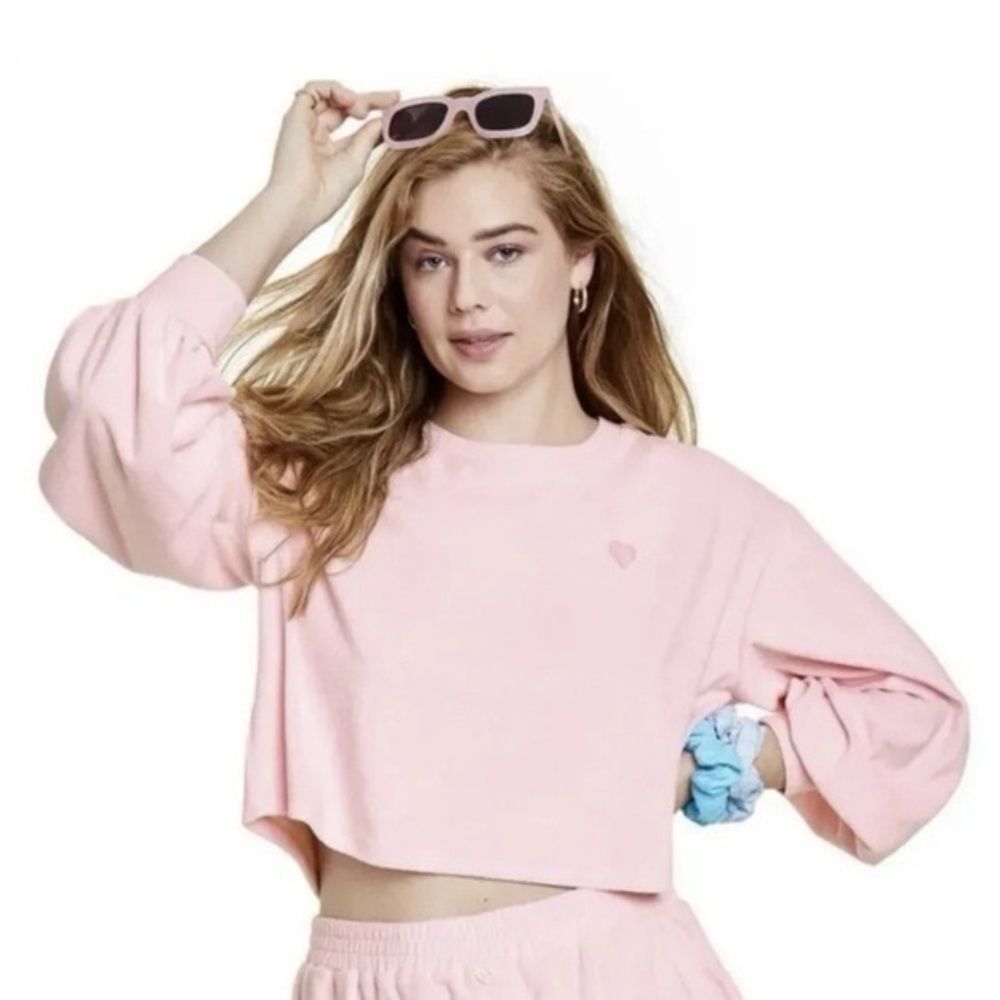 Stoney Clover Lane X Target Cropped Sweatshirt in pink size Medium EUC